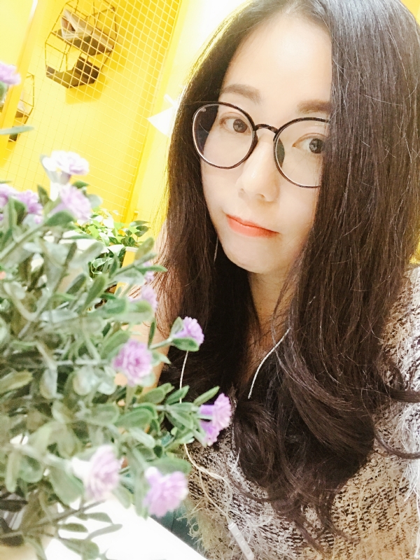 薇薇的第二张照片--泉州王婆说媒